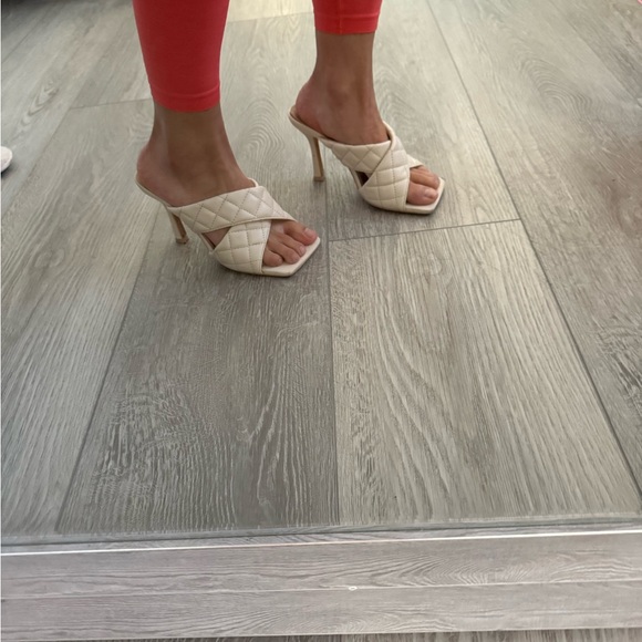 Nude Puff Heels - Picture 4 of 5